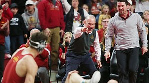 Iowa State wrestlers start fast, finish slow again in a 25-12 home win over Oklahoma