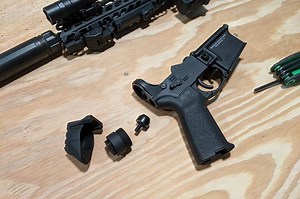 Gear Review: SIG SAUER MCX Stock Adapter for AR-15 Receivers - The Truth About Guns