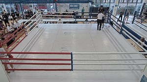 Lois Hunter, Southside (Red corner) v Kara Young, Broxburn. (Blue corner). School 2010, 37kg. | Boxing Scotland