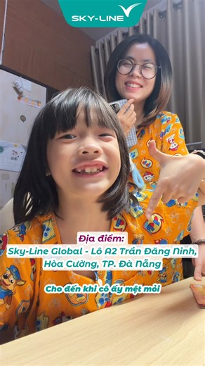 🌱 BƯỚC VÀO CUỘC THÁM HIỂM ĐẦU ĐỜI CÙNG WORKSHOP “INSIDE - CHẠM VÀO THẾ GIỚI CỦA CON” ☀️ Cánh cửa thám hiểm đã mở, ba mẹ hãy cùng SKY-LINE dắt tay con bước vào Workshop “INSIDE - Chạm vào thế giới của con” để con tự do đắm mình trong thế giới tuổi thơ nhiệm mầu, gieo mầm tình yêu tiếng Anh cùng giáo viên bản xứ! ---- NHỮNG TRẢI NGHIỆM ĐƯỢC THIẾT KẾ CHO CẢ BA MẸ VÀ BÉ: 📝 𝑲𝒊𝒆̂̉𝒎 𝒕𝒓𝒂 𝒏𝒂̆𝒏𝒈 𝒍𝒖̛̣𝒄 𝒗𝒂̀ 𝒕𝒊́𝒏𝒉 𝒄𝒂́𝒄𝒉: Giúp ba mẹ hiểu rõ năng lực và chọn đúng lộ trình học tập cho 