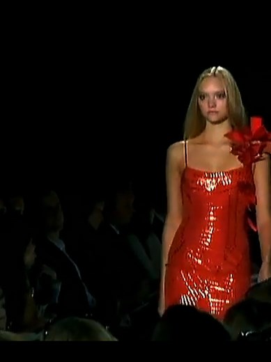 fashion.runways on TikTok