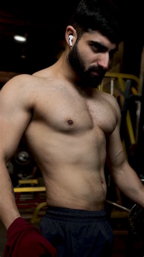 Harsh Raakesh Gupta on Instagram: "Save it for later 🤞 Eat Like This For 30 Days & Lose Fat Fast (Truth ✅) 🌅 Morning Ritual • Warm water + lemon + haldi • 5 soaked almonds + 2 walnuts 👉 Truth: Direct fat melt nahi, bas hydration + digestion support. 🍳 Breakfast (High Protein) • Upma / Eggs + Spinach / Paneer bhurji + roti 👉 Truth: Protein = muscle protect + metabolism boost = real fat loss helper. 🍎 Mid-Morning Snack • 1 seasonal fruit + green tea / buttermilk 👉 Truth: Low-calorie, micron