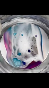 Double pillow = double distance 👍🏼👍🏼 transferring a bloom to a second pillow ( base) paint layer allows extra spreading creating bigger cells and interesting variety 😍 #cells #painting #art #blooms | Sheleeart