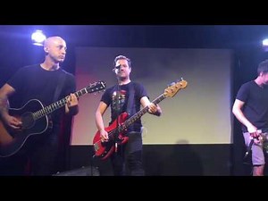 Simple Plan - Promise (Acoustic Live) *First time acoustic!*