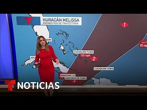 El huracán Melissa se desplaza lentamente hacia el oeste en el Caribe | Noticias Telemundo