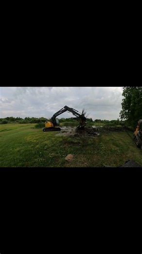 Dig, Swing, Repeat #johndeereequipment