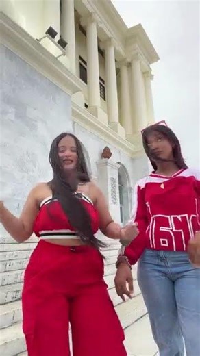 24 horas esposadas con la pelo en pausa!!