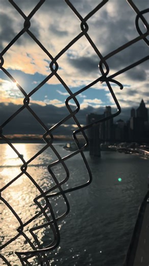 Good morning New Yorkers😌🗽🚕🏙️#newyork #america #manhattanbridge #goodmorningnewyorkers