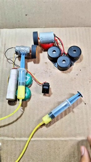 DC MOTOR ROTATING WHEEL 🛞 POWER EXPLAINED 3 BUZZER #shorts #dcmotor #wheels #power
