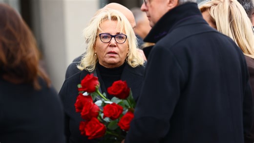 Exministryně Dostálová vyděsila vzkazem z nemocničního lůžka. Politička podstoupila náročnou operaci