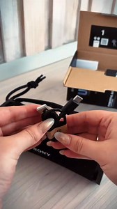 Llévate la música a todos lados con el Sony SRS-ULT10 🎵 Con correa removible, graves más potentes con botón ULT y hasta 12 hrs de batería 🔋. Disponible en varios colores. Cómpralo hoy en Casa Royal y recíbelo el mismo día 🚚. | Casa Royal