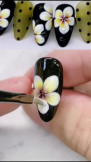 Raya.nails on TikTok