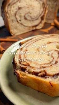 Maple Cinnamon Pecan Sourdough 🍁🍞 The coziest fall loaf 🤎 #sourdough #fallbaking