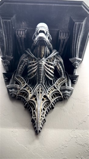 Very limited, very cool. The Xeno Cathedral is now available. Grab it at chainsaw.graphics #xeno #predator #christmas #gift | Chainsaw Graphics