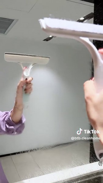 TikTok made me try it… and now I actually ENJOY cleaning windows.🤣” #TikTokMadeMeBuyIt #HomeCleaning #GadgetFinds #satisfyingvideos #fyp