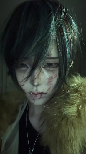 Fake Blood: I’ve Got to Get to My Throne