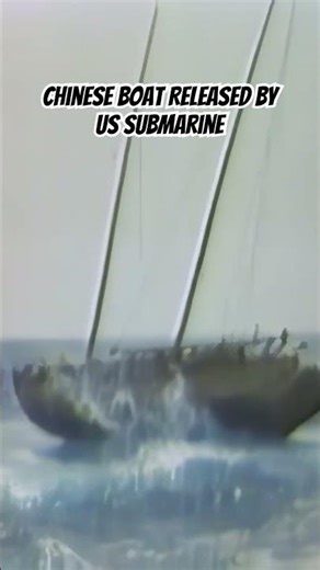 Witness Chinese Boat as it Sails Away from Submerging US Submarine