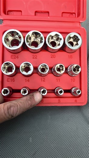 Tech tip! Inverted Torx socket set. Handy item to have! #sockets
