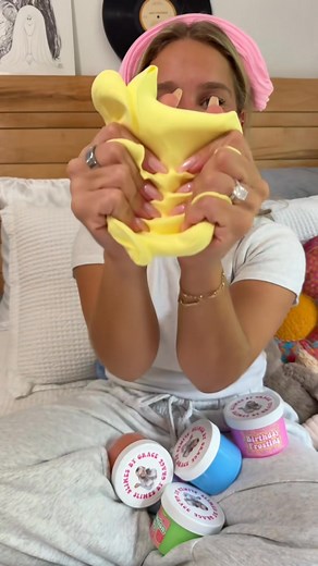 ✨ Super Clay Heavy ✨ Dive into endless squishy fun with this ultra-soft, non-sticky clay infused with a hint of slime! Perfect for kids and adults alike, it’s easy to shape, mold, and squish without stretching too much, making every play session satisfying and stress-relieving. Safe, non-toxic, and mess-free, it sparks creativity and imagination as you mix colors, create shapes, or simply unwind by kneading and stretching. Ideal for classroom rewards, party favors, or at-home fun, this clay guar