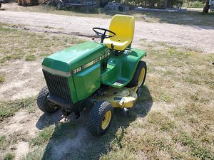 1987 John Deere 318 Lawn Tractor W/Mower Deck | Other