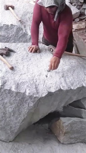 This is the technique for splitting large rocks #technique #splitting #rocks #large