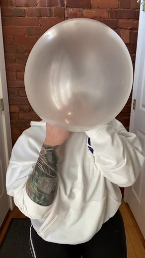 5 pieces of super bubble#bubblegum #blowingbubbles #bubbles #bubblegumbubbles #superbubble #bigbubble #bigbubbles #staysick #staysickthreads