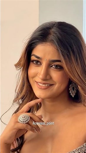 Aryan Khan or SRK? Who did it better? 🔥😍 #AryanKhan