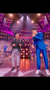 Cumbia sabrosa junto al @elgrupo5oficial @grupo5christian 🇵🇪🇨🇴 👏🎶 #Carmen #cumbiacolombiana #esoesloquehay | Alberto Barros - Tributo a la Salsa Colombiana