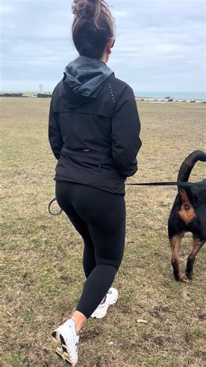 Sunday Funday: Spring Walks with Wife 🍑