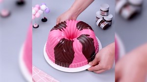 Rainbow Swirl Candy Cake & Chocolate Rainbow Pops