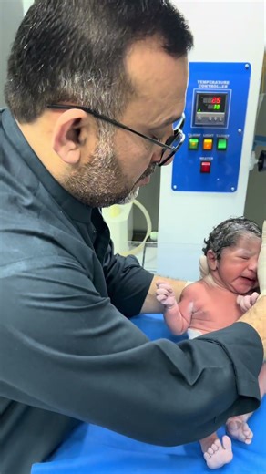 Newborn Feeling Relaxed with Gentle Reflex | Sumaira Kousar