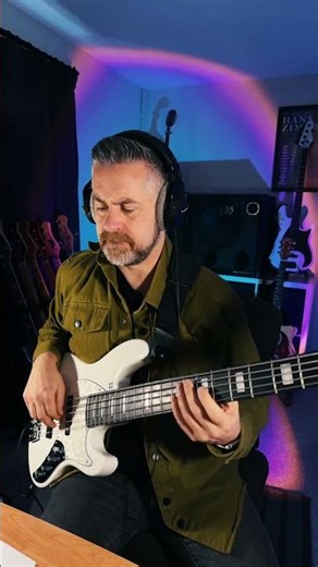The EBS BassIQ with Dave Marks, Part 1 (of 7)