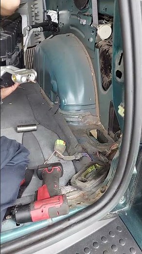 Here is a short video of a rear ac evaporator core replacement at Tuffy Tire & Auto Repair, Appleton