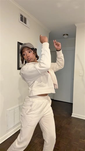 Zaynah Bear on Instagram: "The piece of lint on my toe is the real star of the show"