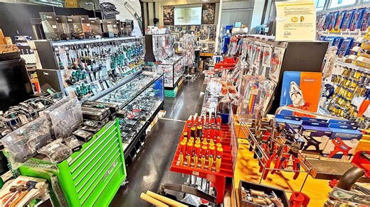 We found tool shop heaven in Japan!