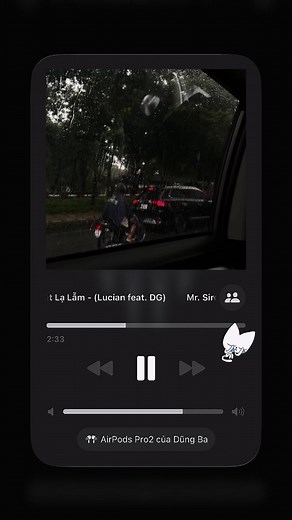 Gương mặt lạ lẫm - Sao em nhìn anh với gương mặt lạ lẫm (Mr Siro)