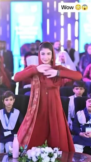 Today in again red #trending #funny #dance