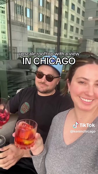 📍Z Bar Chicago ✨ POV: you find your new favorite rooftop in chicago for when you feel like being bougie 🙌 ps the caviar bites are a must #chicagorooftop #chicago #thingstodoinchicago #chicagobar #chicagorooftopbars #chicagoviews