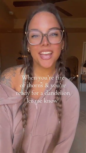 🌼🌹☀️ Let me know 🩵 #ellalangleymusic #dandelion #newmusic #country #shorts #dating #single #love