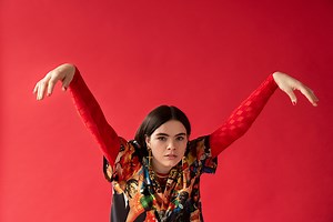 Benee Announces Australian Tour, Shares New Single 'Glitter'