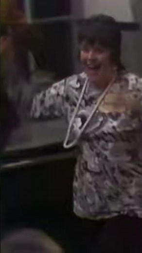 Here’s a young Johnny Olson on #ThePriceIsRight in 1973!