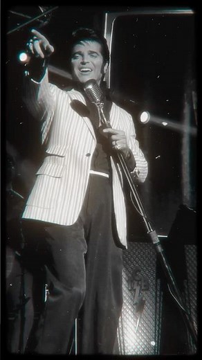 Dean Z performing Elvis Presley’s “Don’t Be Cruel” live at the Clay Cooper Theatre in Branson, MO⚡️