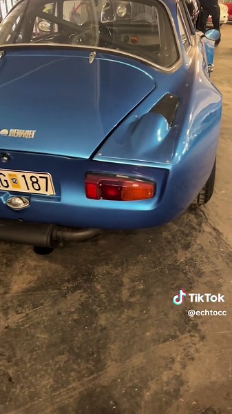 Französische Rallye Legende: Alpine A110