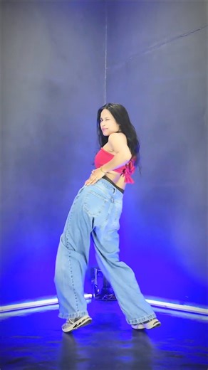 Hemlata Dancer on Instagram: "Babo main bebo ☺️ @dancewithhemlata #dance #dancevideo #dancewithhemlata #trending #reels"