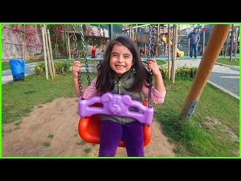 Rüya ile Parkta Salıncak, Kaydırak ve Tırmanma Keyfi l Eğlenceli Çocuk Videosu