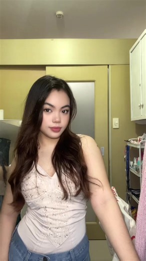 jamiebun (@puffyjie)’s videos with My humps - MARLEY NYC