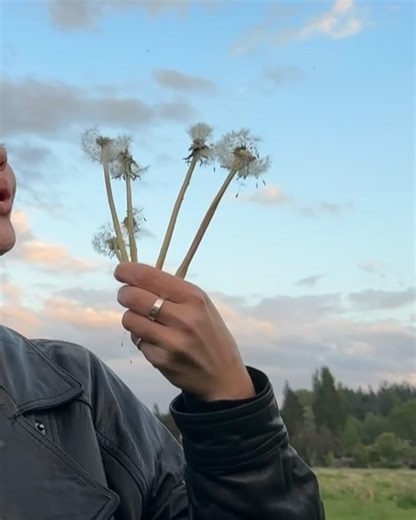 Ruby Snowber on Instagram: "making all the wishes today. here’s to 23 - thank you to everyone who made 22 so special❤️"