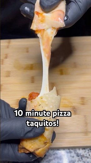 10 minute pepperoni pizza taquitos! Super easy and delicious. #shorts #pizzarolls
