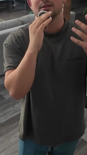 Steven | Building Viral Apps on Instagram: "Comment “RESKIN” for my full guide on how to build apps on a budget"