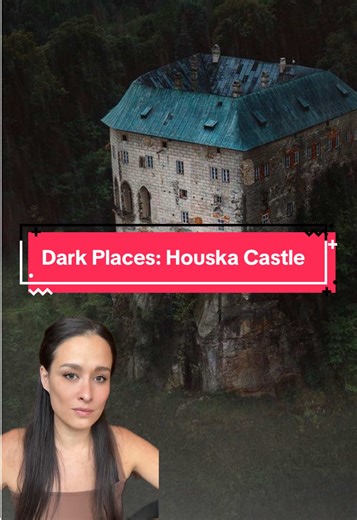 The builders of this 13th-c. fortress seemed to know something we don’t… any theories as to what’s going on with this creepy cool castle deep in the Bohemian woods? #darkplace #darkhistory #haunted #medieval #horror